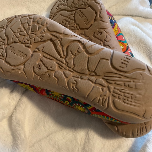 Uin shoes cloth size 9 hippy - Picture 2 of 3